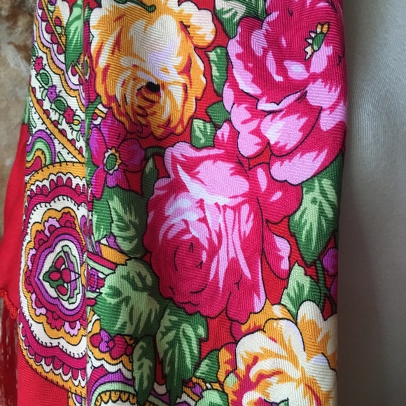 New! Red Fringe Floral Russian Scarf - Picture 4 of 6